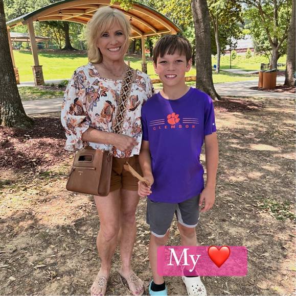 Meet your Posher, Catherine - Picture 1 of 1